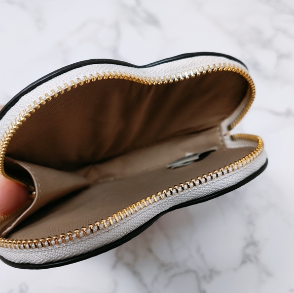 coach heart signature coin case - Picture 6 of 6